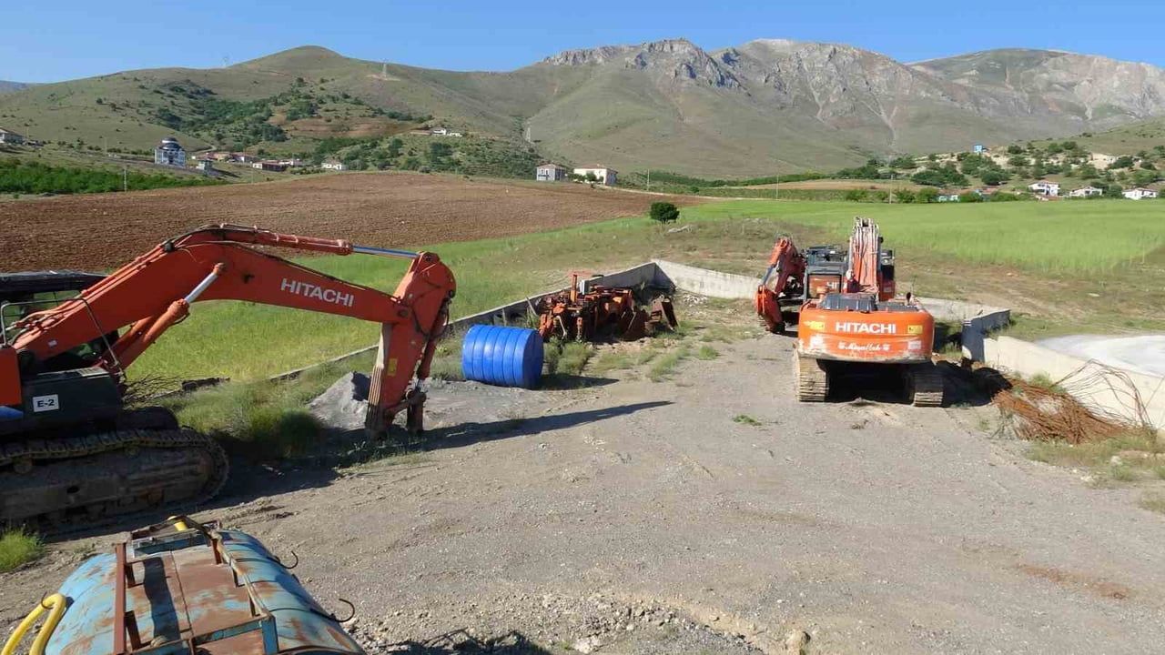Malatya'da taşeron firma, gasp edildiğini iddia ettiği 40 milyon TL'lik iş makinelerini kentin dışında bulduğunu açıkladı