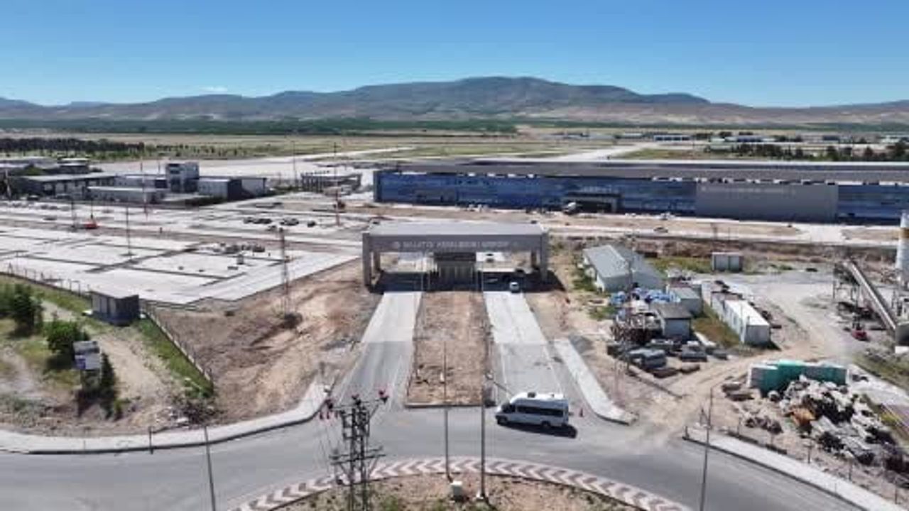 Malatya havalimanı 2,5 milyon yolcuya hazırlanıyor