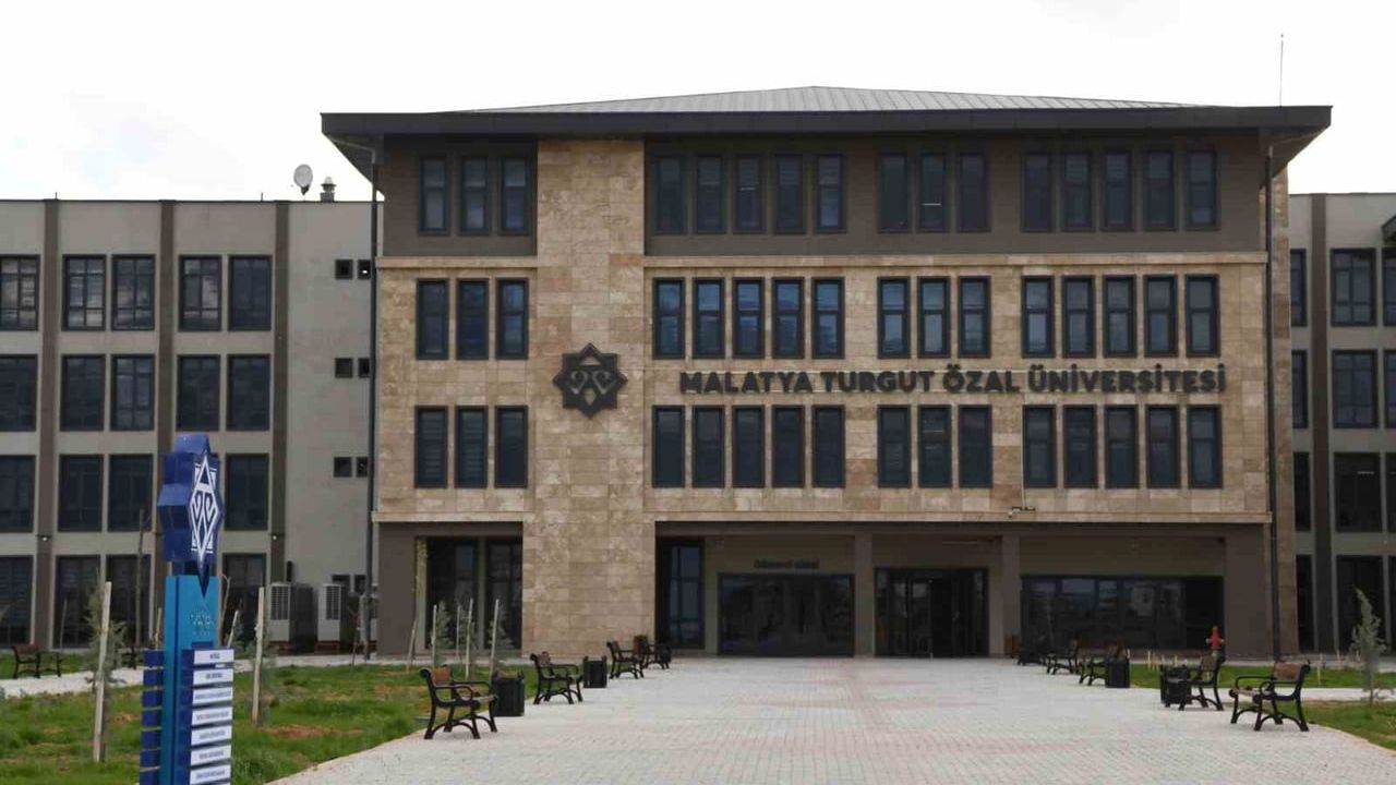 Malatya Turgut Özal Üniversitesi'nde bilişim teknolojileri meslek yüksekokulu açıldı