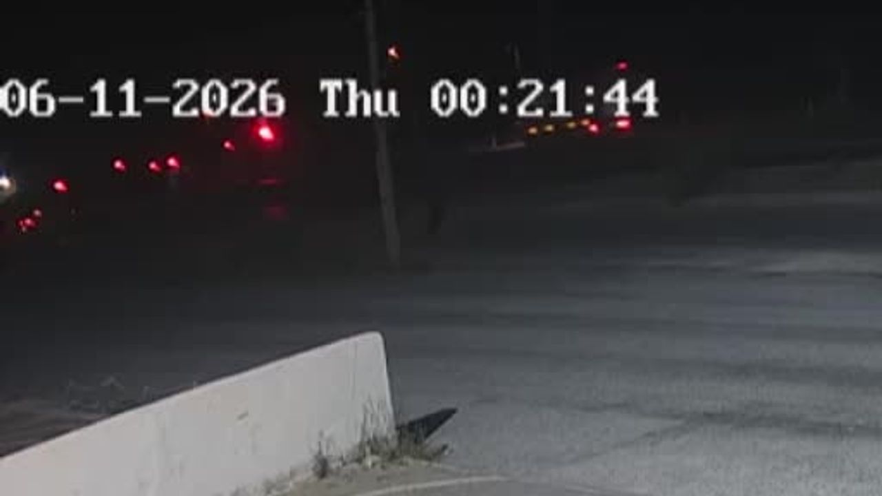 Manavgat’ta kırmızı ışıkta kamyona arkadan çarpan motosiklet sürücüsü hayatını kaybetti