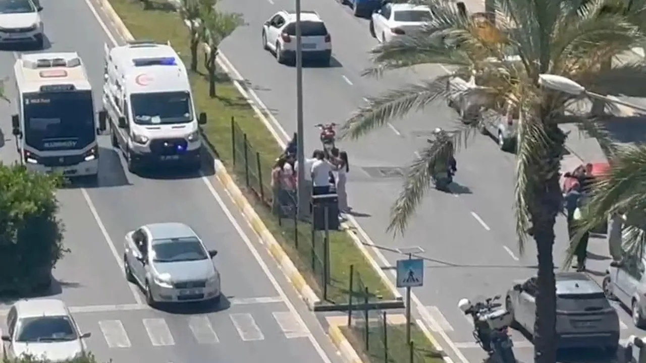 Manavgat'ta otomobil ile motosiklet çarpıştı: 1 yaralı