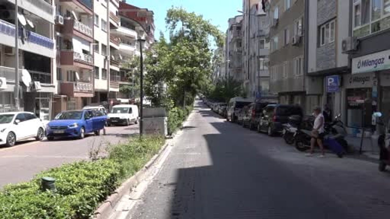 Manisa Çarşı Bulvarı sıcak asfalt ve trafik düzenlemesiyle yenileniyor