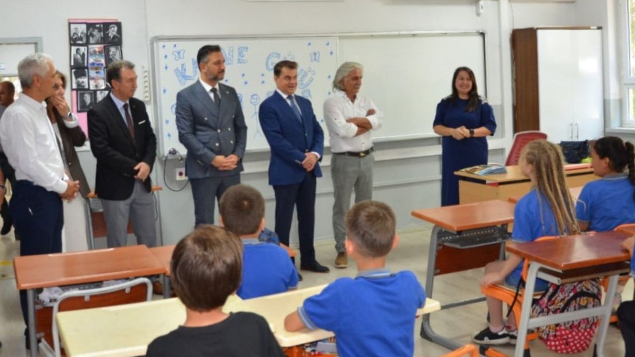 Manisa’da 268 bin 553 öğrenci karne heyecanı yaşadı