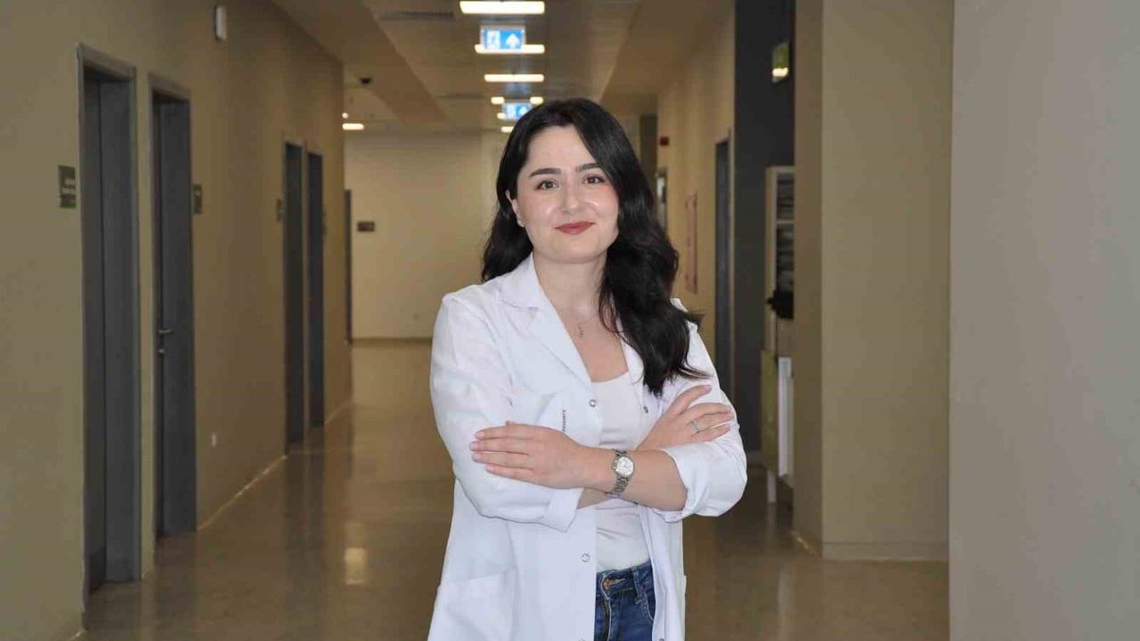 Manisa Şehir Hastanesi'nde kronik migrenlere yönelik botulinum toksin tedavisi başlatıldı
