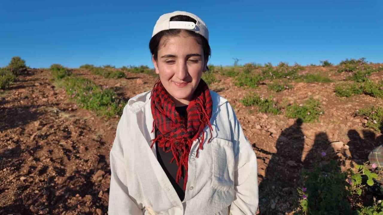 Mardin'de kurduğu gül bahçesiyle bölge kadınlarına istihdam sağladı