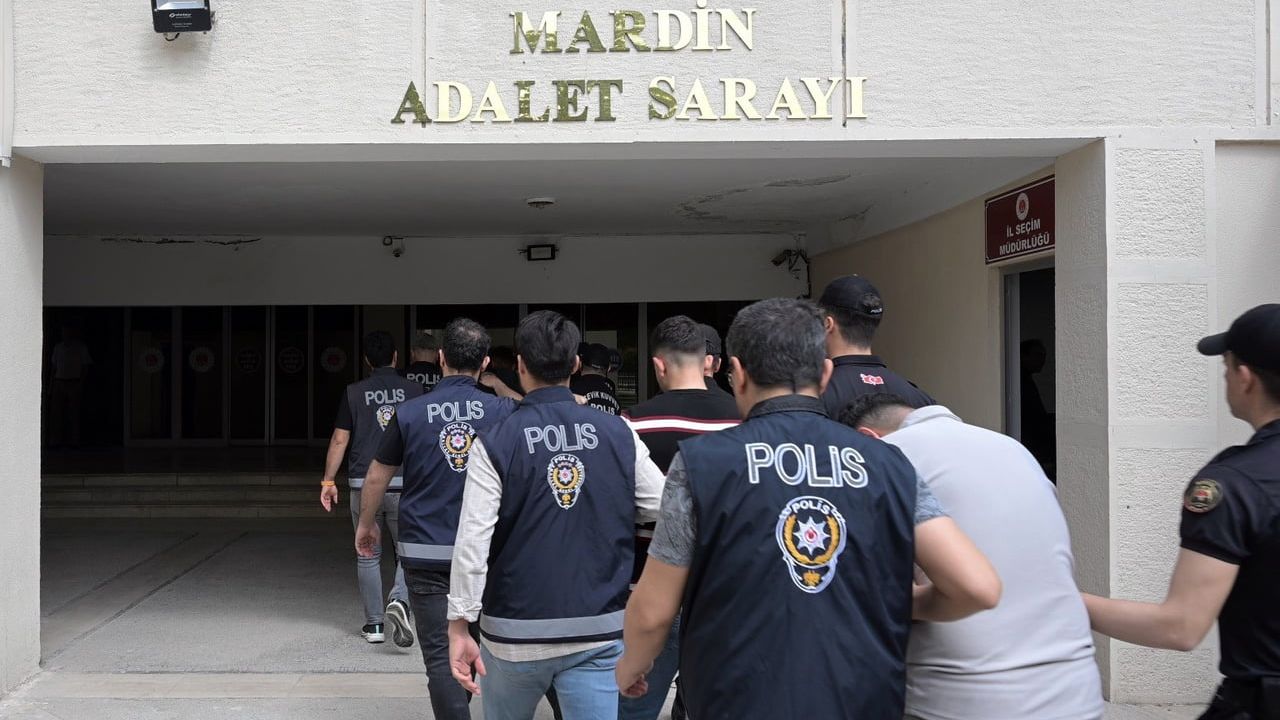 Mardin'de nitelikli dolandırıcılık operasyonu: 15 kişi tutuklandı