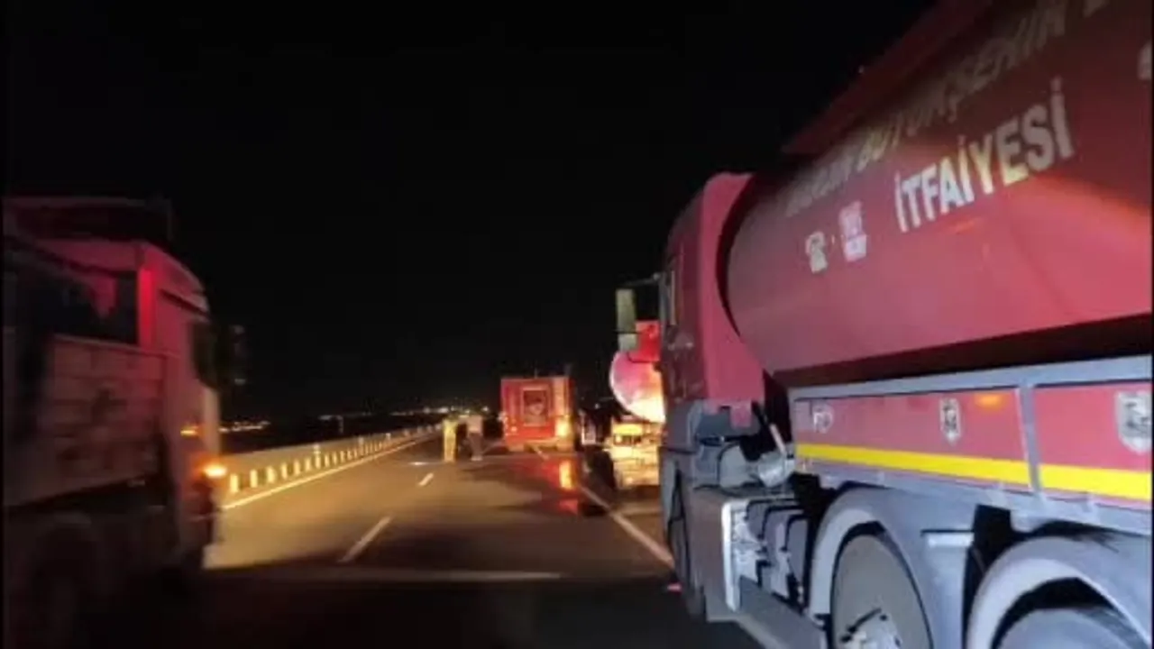Mardin'de yakıt tankerinde çıkan yangın söndürüldü