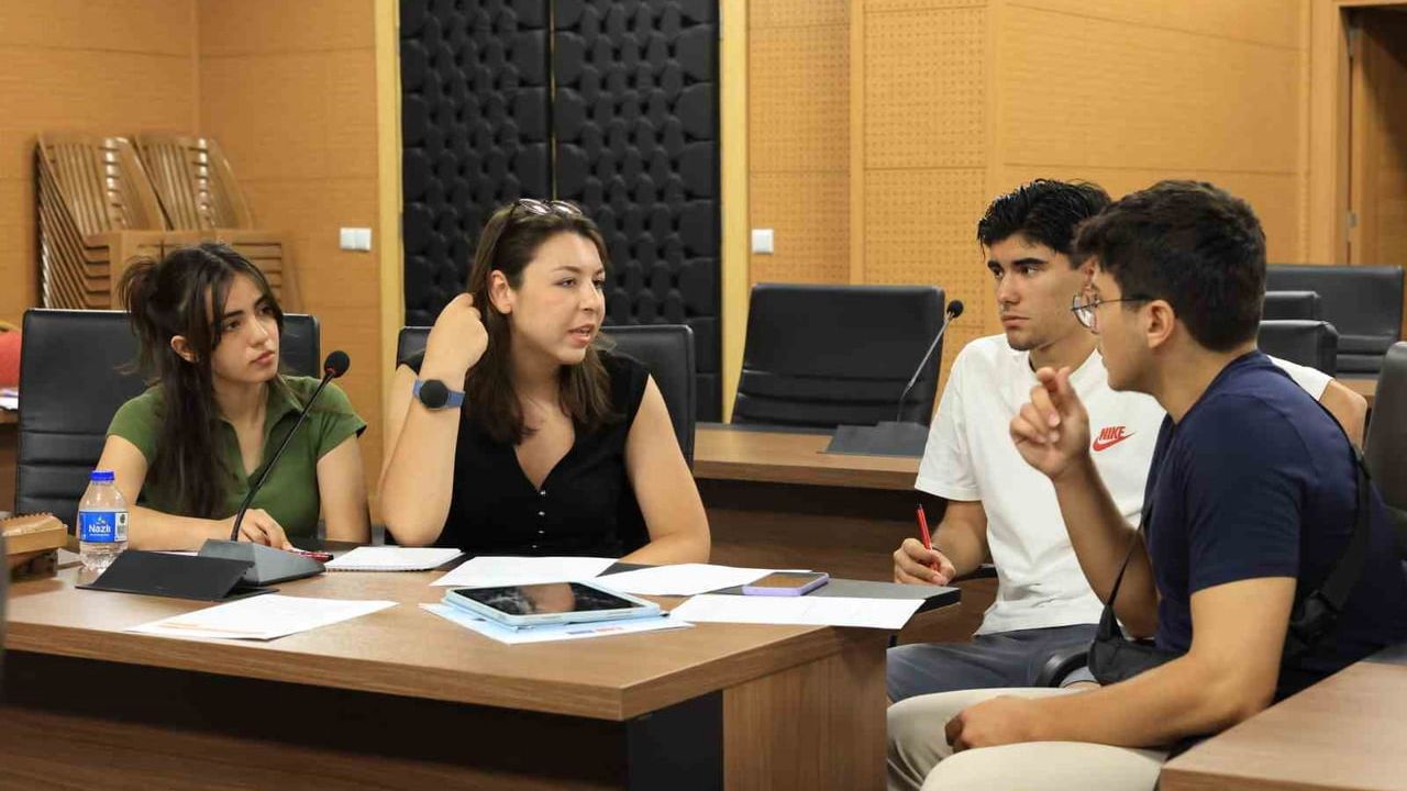 Marmaris’te genç iklim elçileri programı başladı
