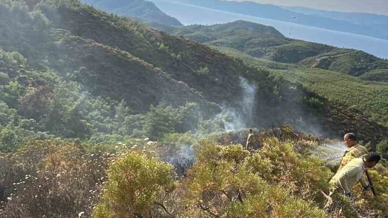 Marmaris’teki yıldırım kaynaklı orman yangını söndürüldü