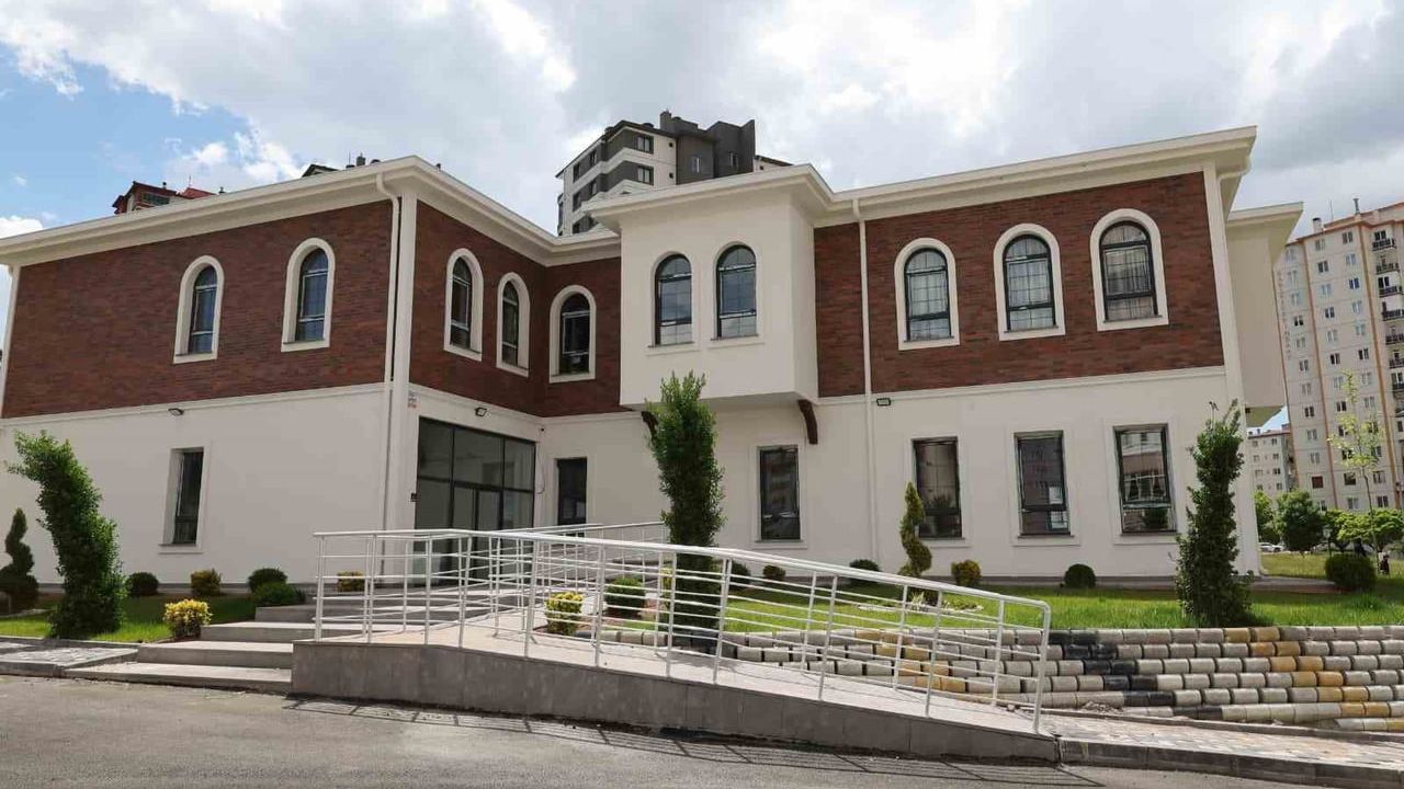 Melikgazi Belediyesi Fatma Haskahveci Kur’an Kursu tamamlandı — 04-06 yaş ve kadınlara hizmet verecek
