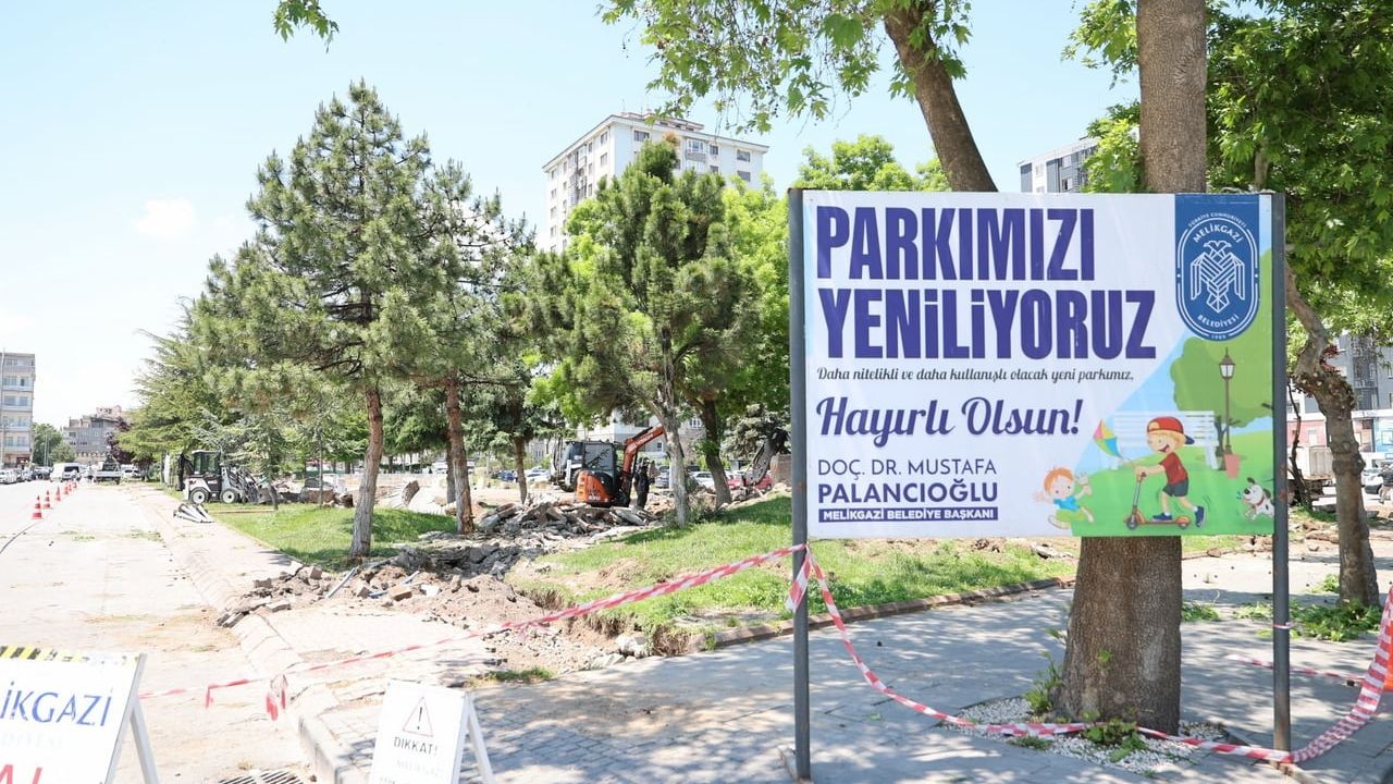 Melikgazi Belediyesi, Hunat Mahallesi'ndeki Fatih Parkı'nı yeniliyor