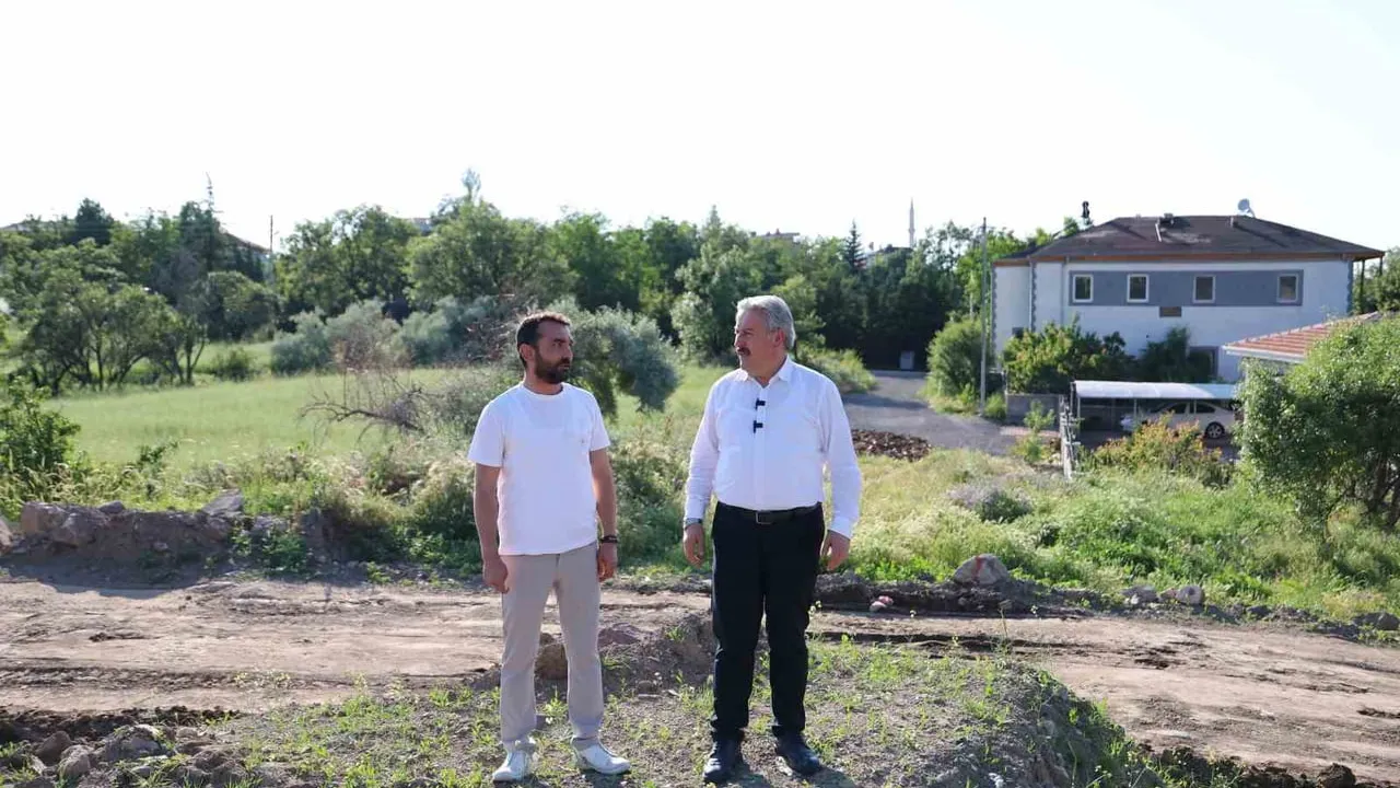 Melikgazi'de 25 metre genişliğinde yeni ana arter çalışması tamamlanmaya yakın