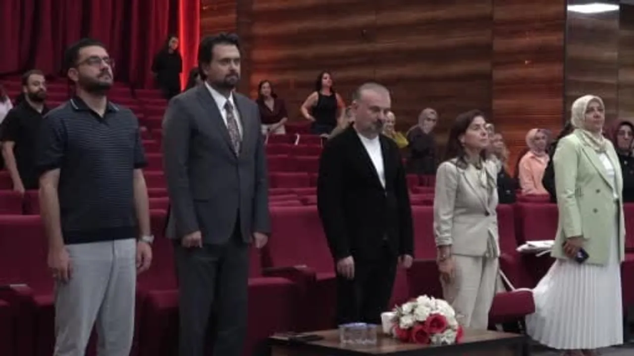 Meme kanseri erken tanı farkındalık eğitiminin dördüncüsü Van'da gerçekleştirildi