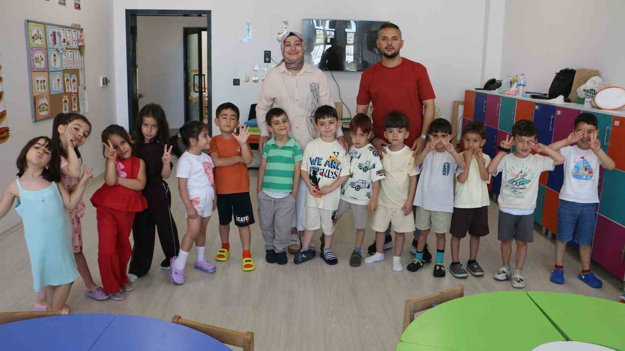 Meraklı zihinler felsefe atölyesi projesi 6 ülkeden 19 öğretmenle tamamlandı