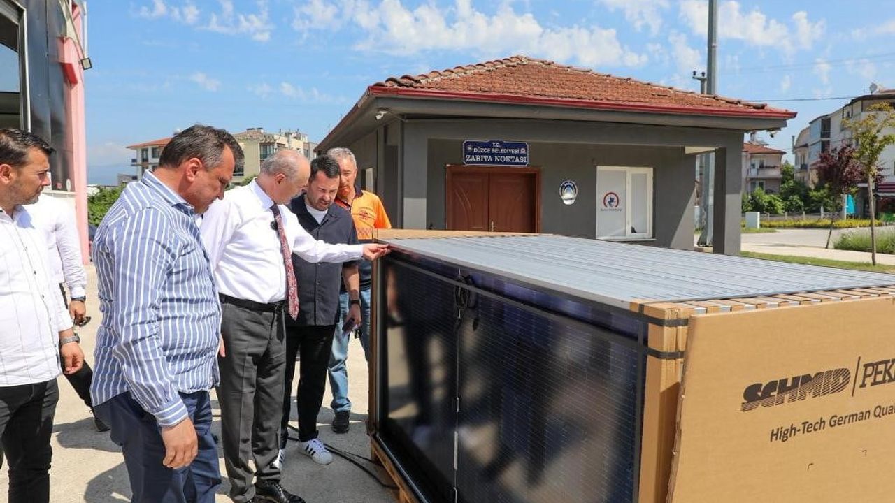 Merkez pazaryeri çatısına güneş enerji sistemi kuruluyor