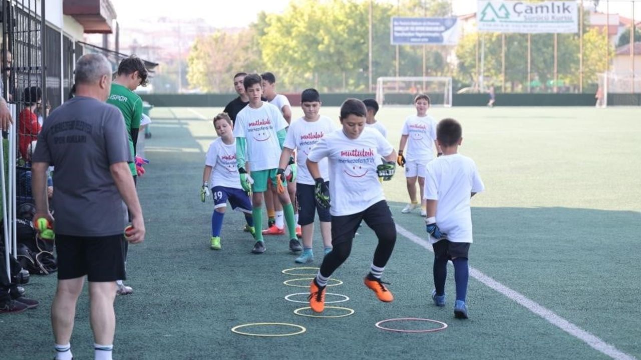 Merkezefendi yaz spor okullarında kaleci eğitimleri başlıyor