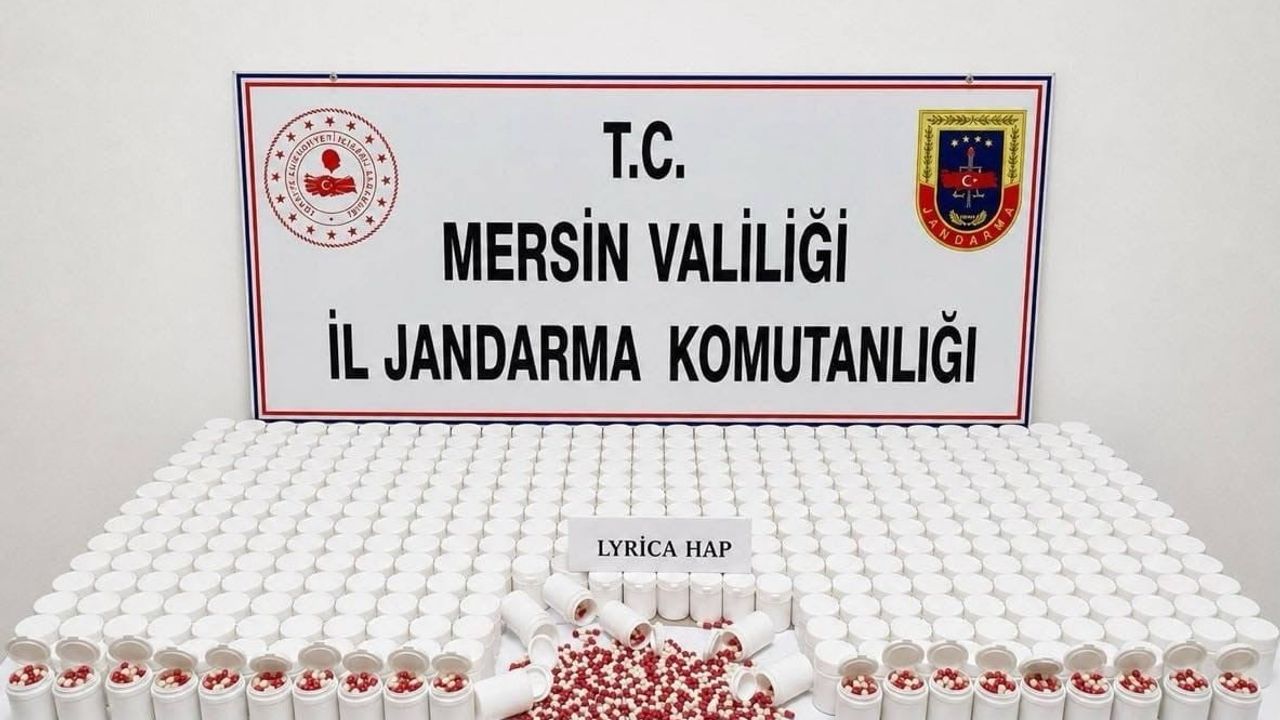 Mersin'de 22 bin 400 sentetik ecza hapı ele geçirildi: 7 kişi tutuklandı