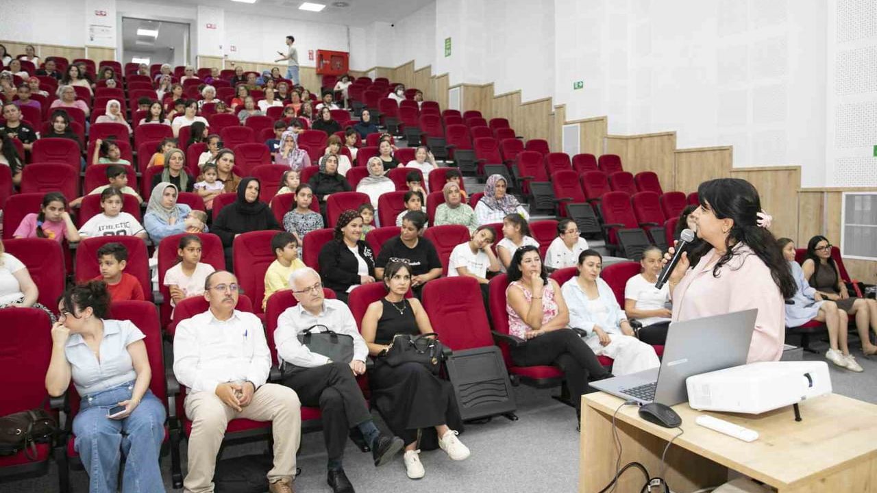 Mersin’de çocuk işçiliğine karşı farkındalık semineri