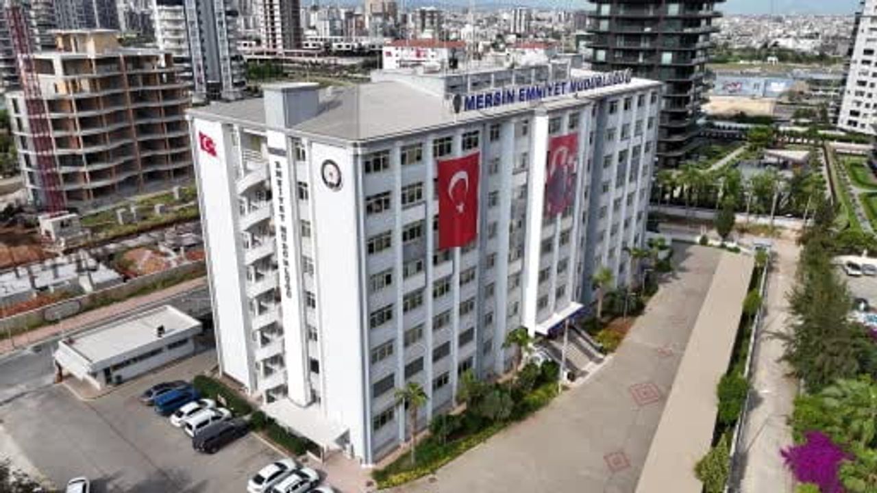 Mersin'de drift yapan sürücüye 140 bin TL ceza, araç ve ehliyetine 60 gün el konuldu