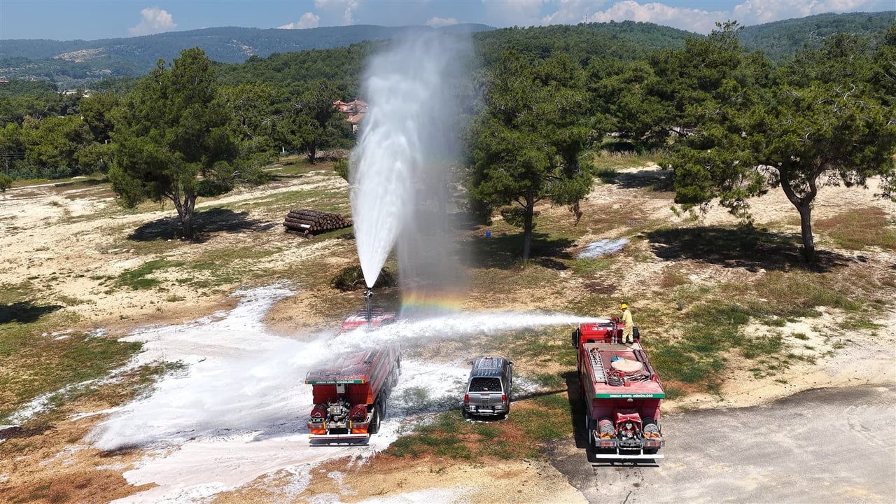 Mersin'de Kuyuluk Orman Deposunda Tatbikat: Ekiplerin Yangına Müdahale Kabiliyeti Test Edildi