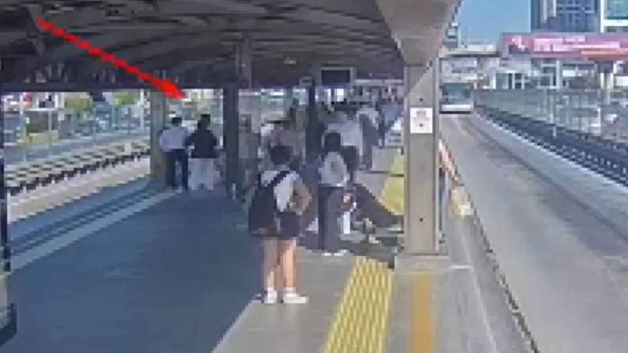 Metrobüs durağında bıçaklı saldırı: 1 ölü