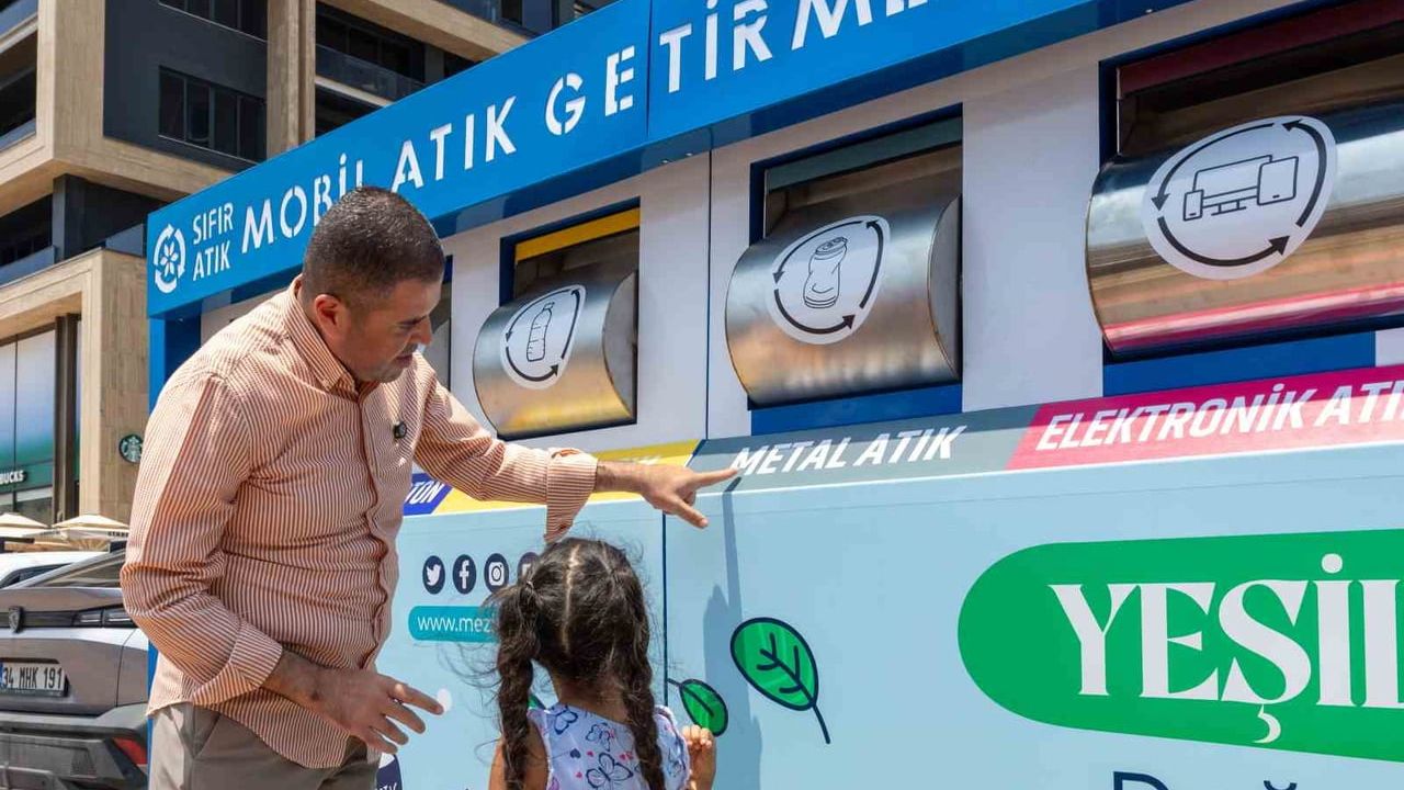 Mezitli'de Mobil Atık Getirme Merkezleri Hizmete Girdi: Geri Dönüşüm Kolaylaşıyor