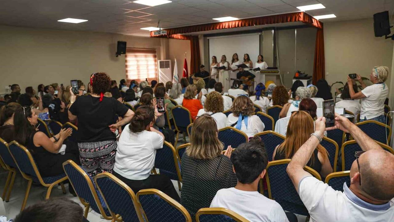 Mezitli’nin kadınları Hatay’da dayanışma için buluştu