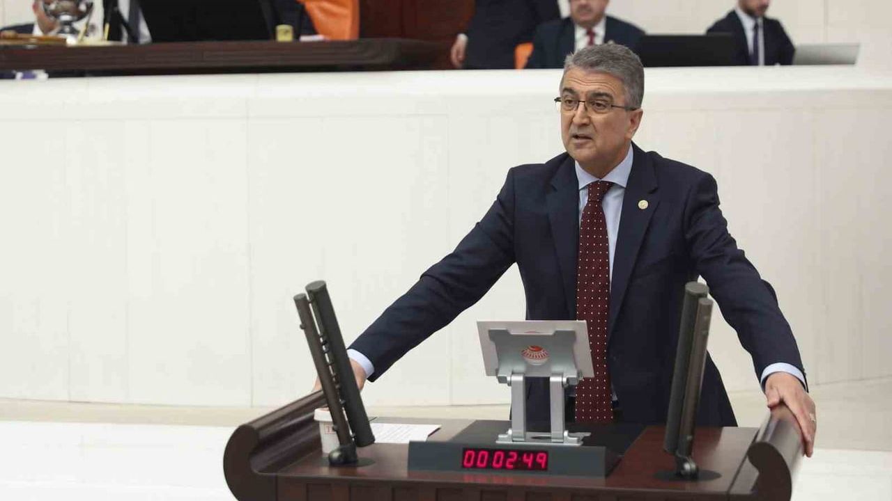 MHP'li Kamil Aydın'dan TBMM'de Nihat Doğan'a Naim Hoca tepkisi
