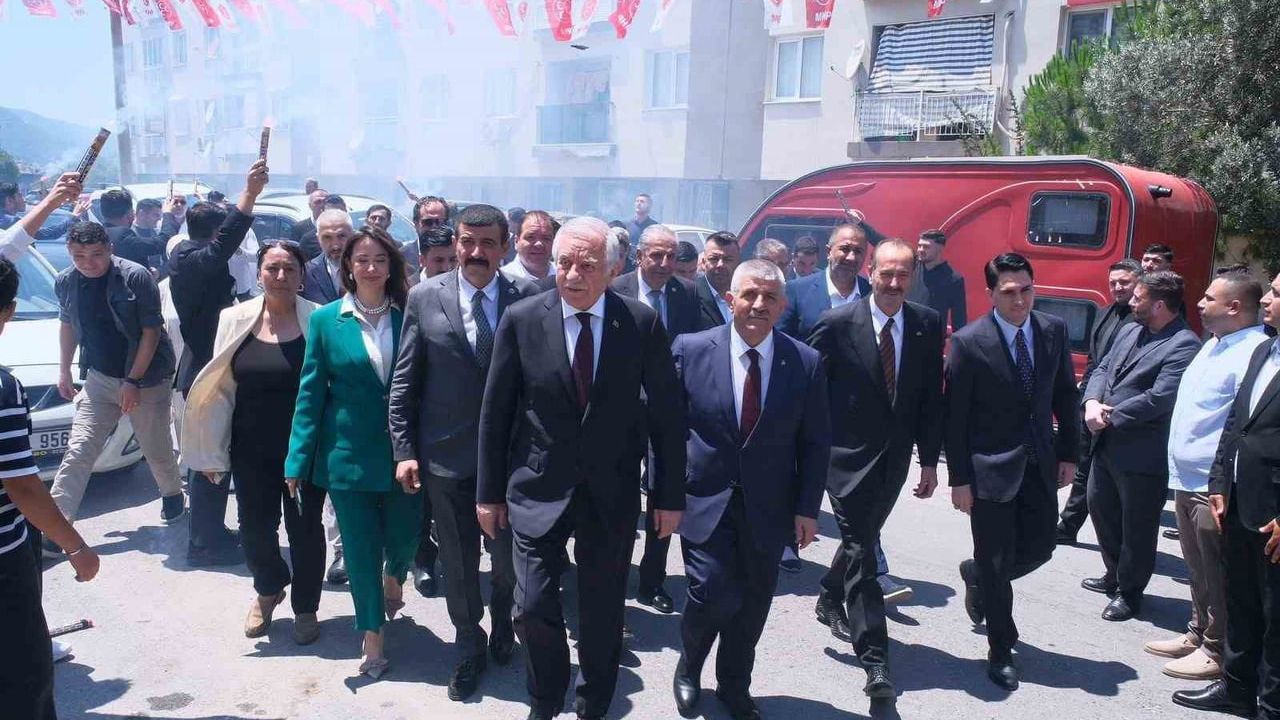 MHP’li Şahin: ya silahlar gömülecek ya da silahlarıyla birlikte gömülecekler