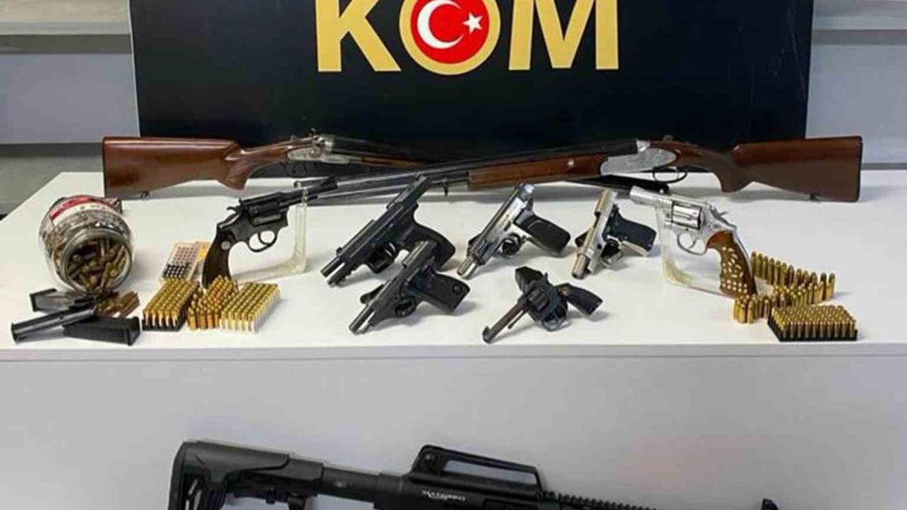 Milas'ta ruhsatsız tabanca ve tüfek operasyonu