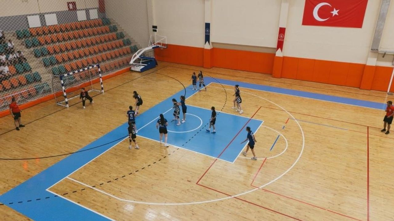 Minikler hentbol şampiyonası Aydın'ın üç ilçesinde başlayacak