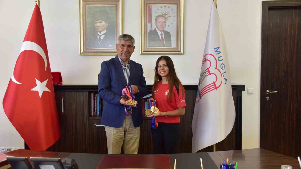 MSKÜ’lü milli sporcu Hazal Burun’dan madalya ziyareti