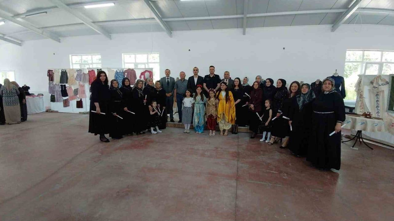 Mudurnu Alpagut'ta kadınların el sanatları sergisi: 6 aylık kursun ürünleri