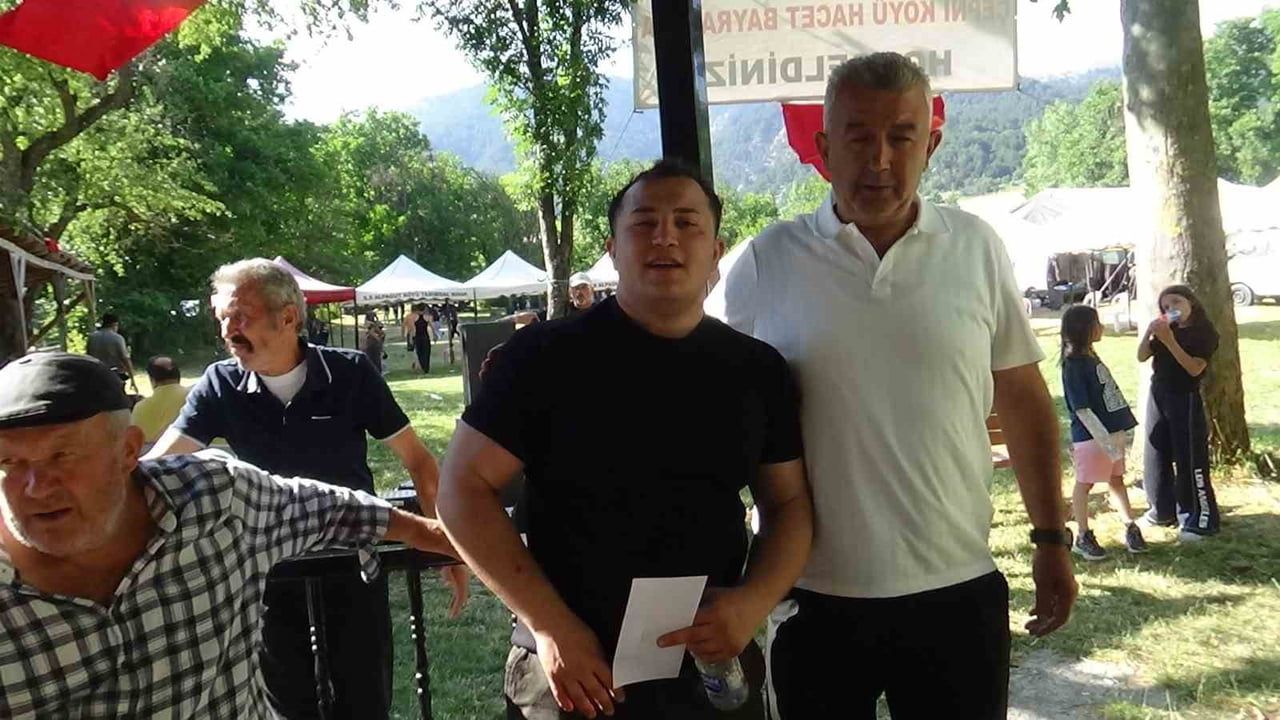 Mudurnu er meydanında fair-play: rakibini kucağında taşıdı, seyirciden fizyoterapist yetişti