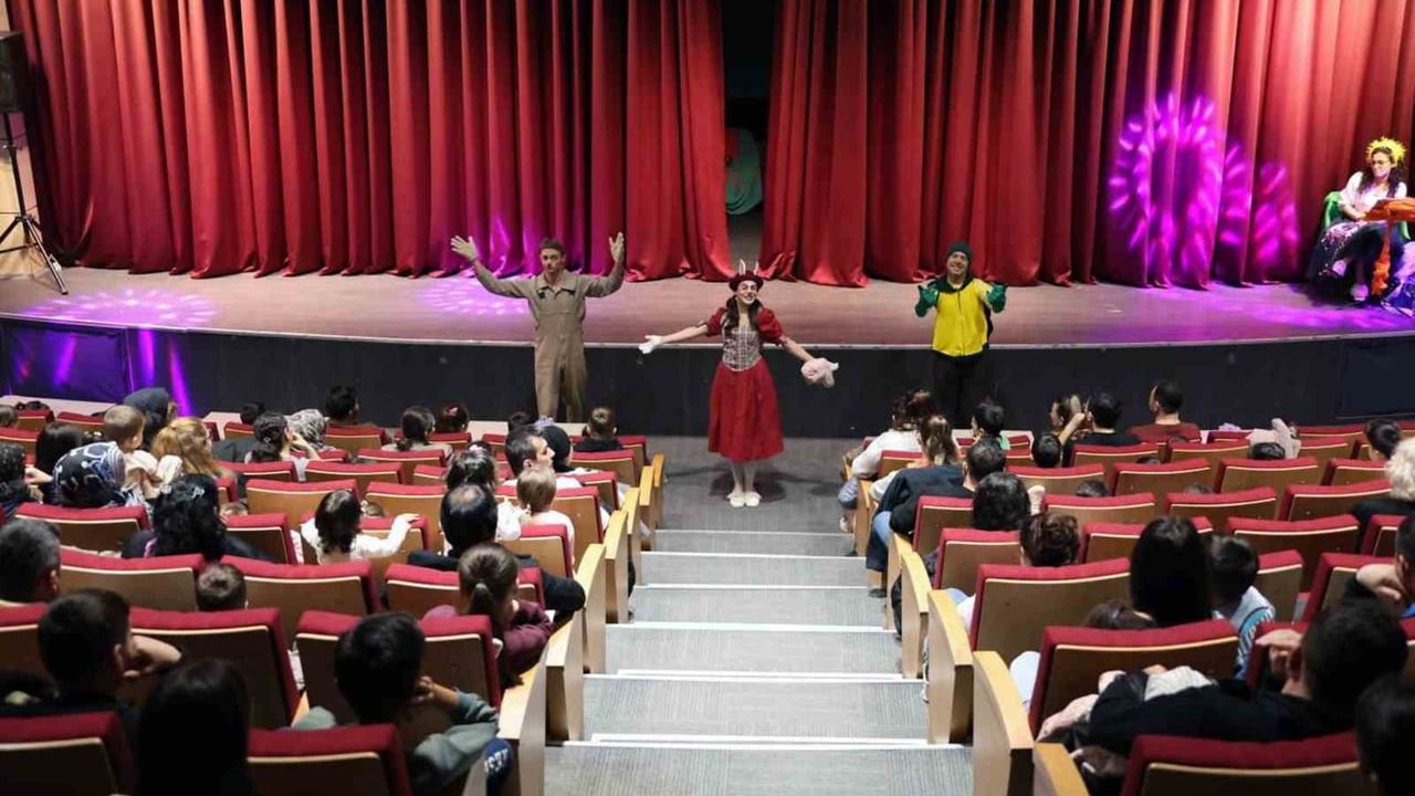 Muğla'da 2025: Sinema 330.991 seyirciye ulaştı, tiyatro 53.381 izleyici ağırladı
