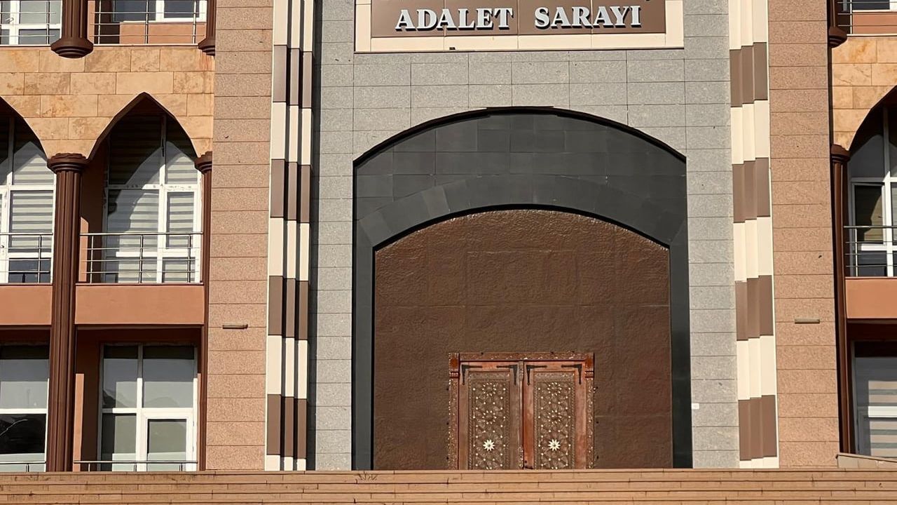 Muhsin Yazıcıoğlu soruşturmasına müdahale iddiasıyla yargılanan dava ertelendi