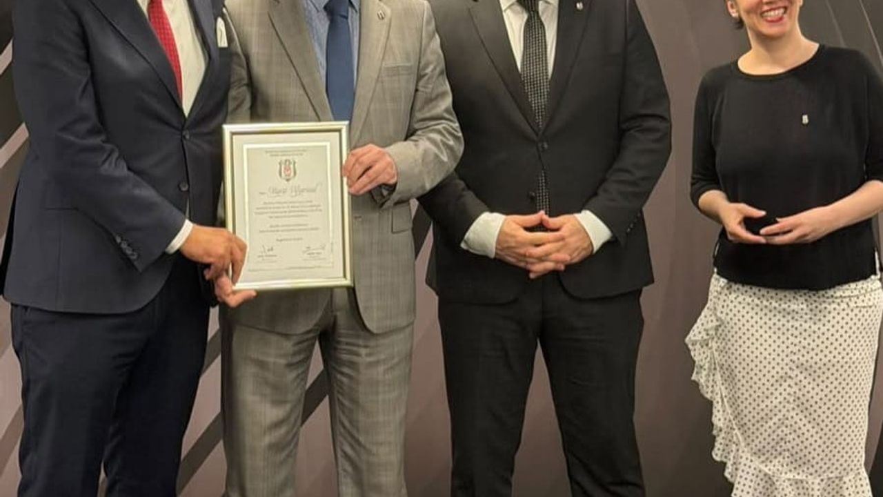 Murat Afşarünal Beşiktaş divan kurulu üyeliği hakkı kazandı