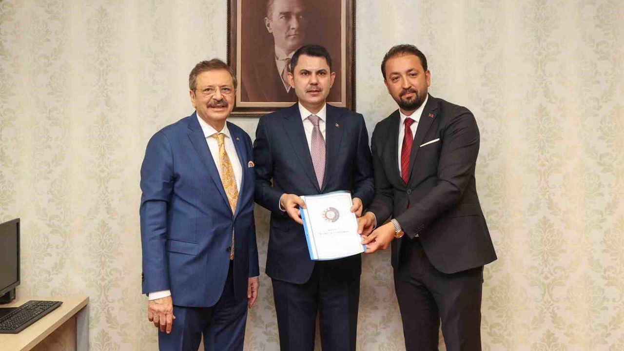 Müteahhitlerin Hakediş ve KDV Talepleri Bakan Kurum’a Sunuldu