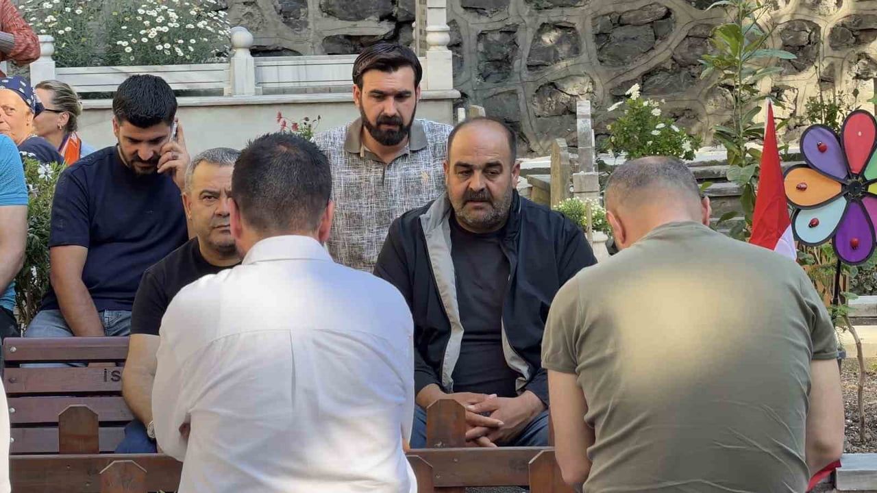 Narin Güran’ın Babası ve Ailesi Mattia Ahmet Minguzzi’nin Kabrini Ziyaret Etti