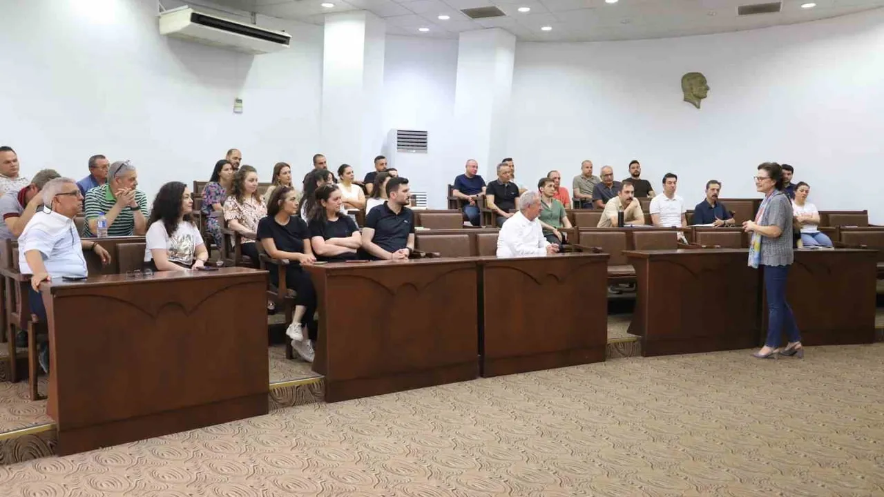Nazilli Belediyesi imar mevzuatı eğitimiyle personel yetkinliğini artırıyor