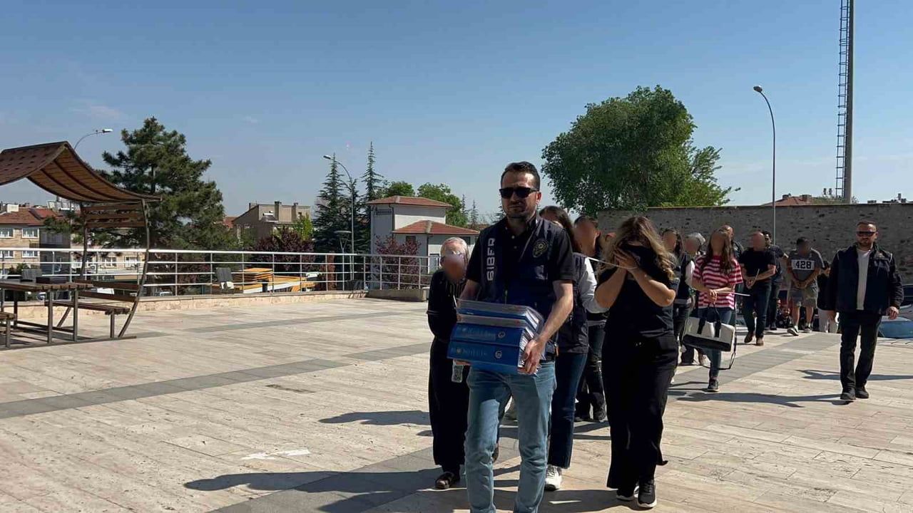 Nevşehir merkezli yasa dışı bahis operasyonunda 34 şüpheli adliyeye sevk edildi