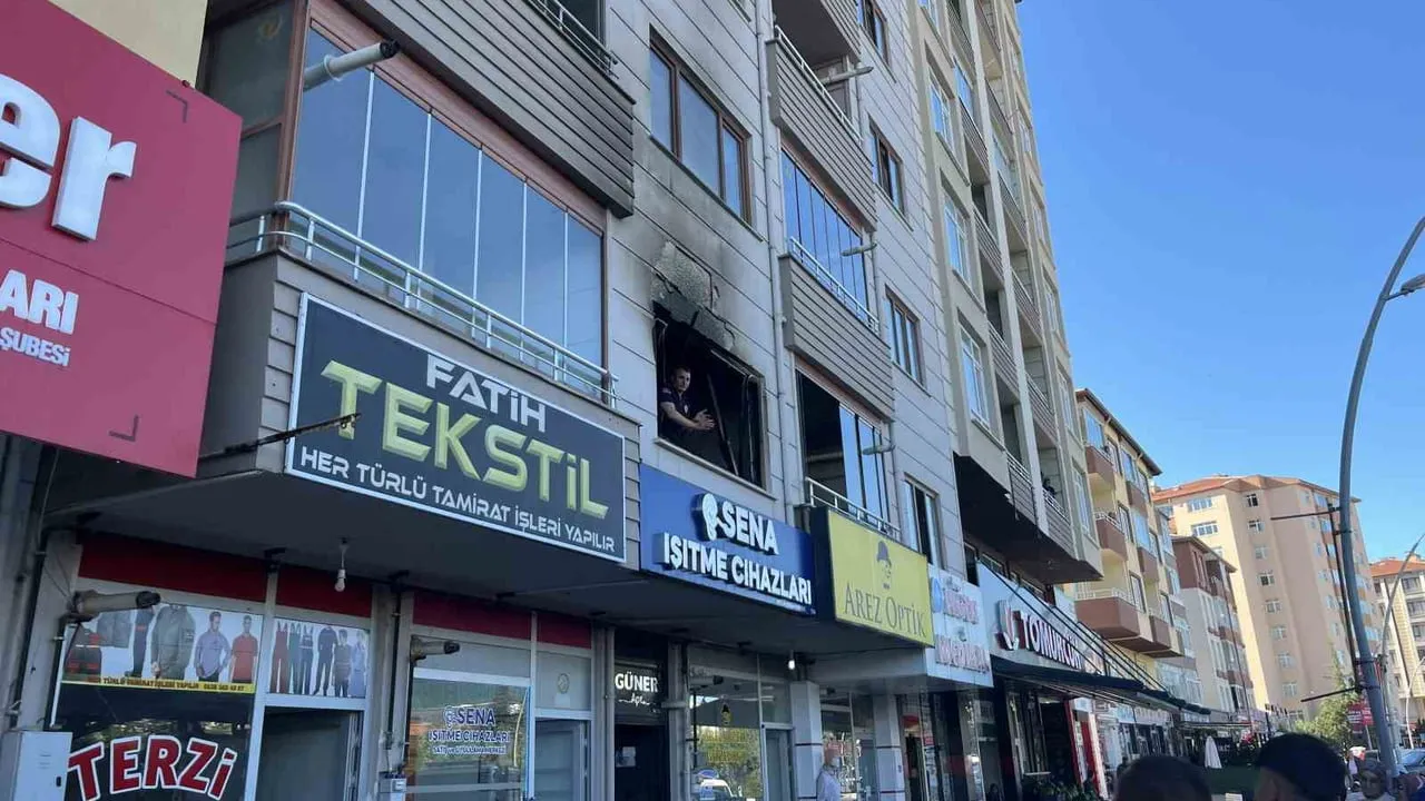 Niğde'de apartman dairesinde yangın kontrol altına alındı