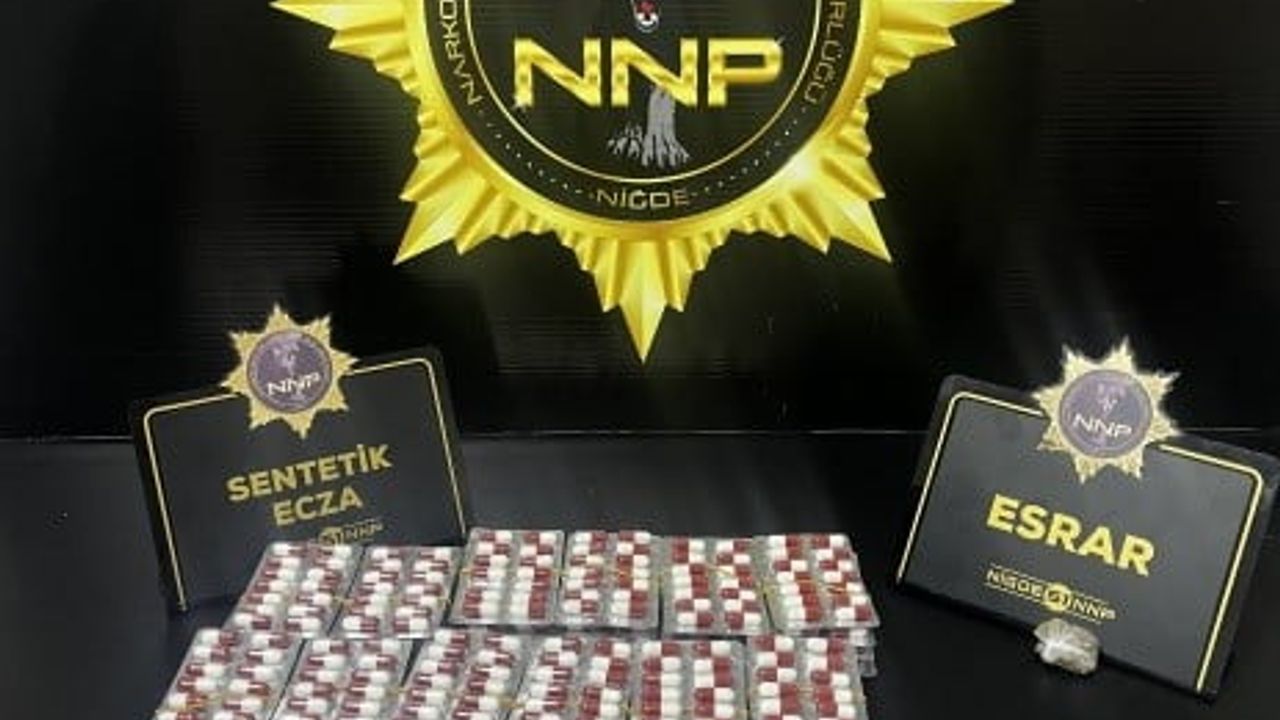 Niğde'de narkotik operasyonu: 1 kişi tutuklandı, 1104 adet sentetik ecza ele geçirildi