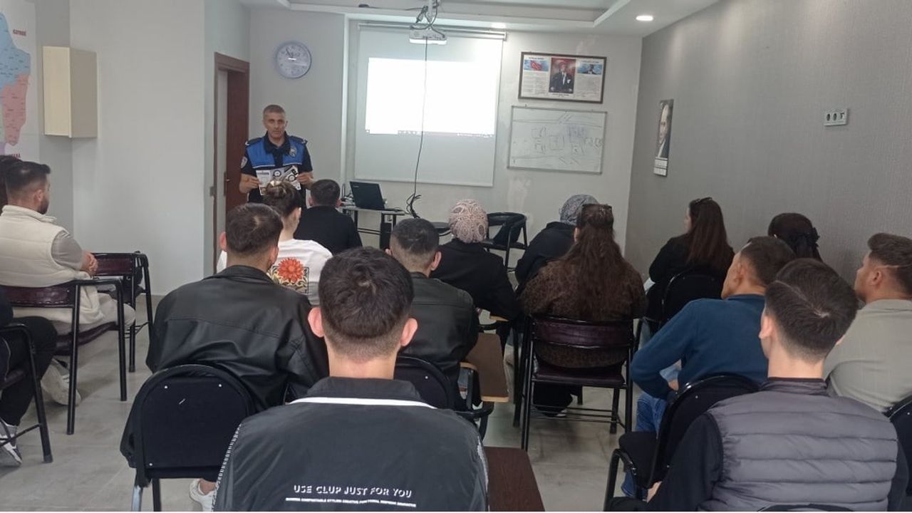 Niğde Emniyeti vatandaşları dolandırıcılığa karşı bilgilendiriyor