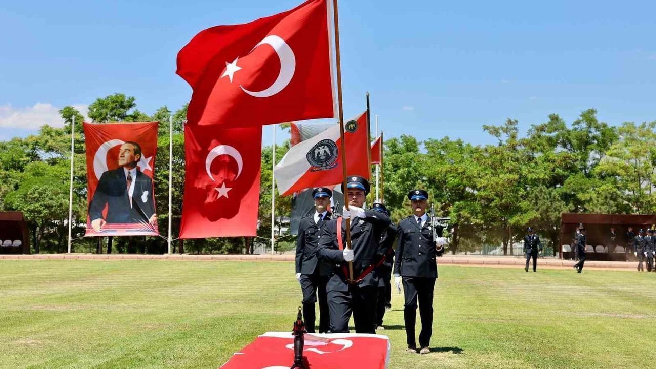 Niğde POMEM'de 32. dönem mezuniyet töreni