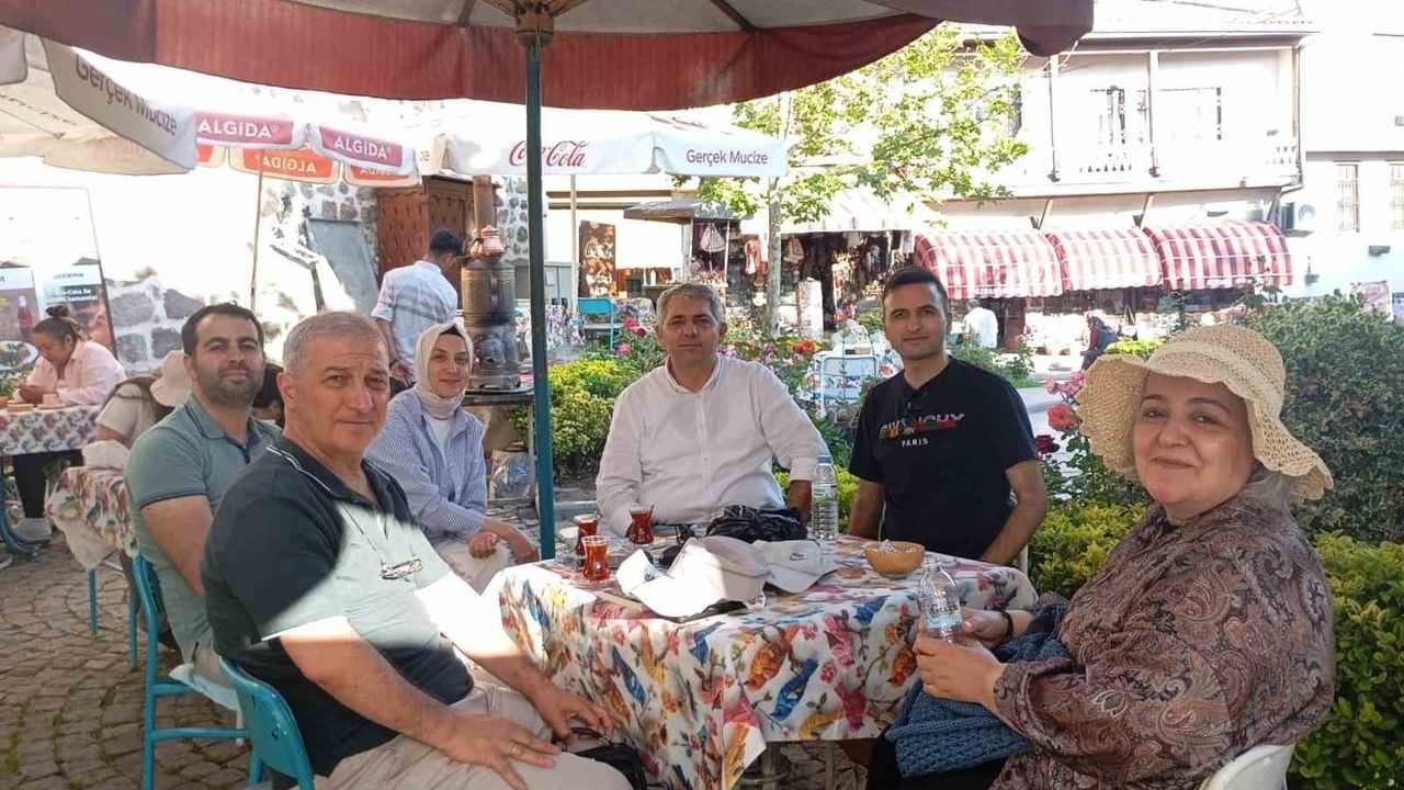 Öğrenciler okudukları romanlardaki mekânları Ankara’da gezdi