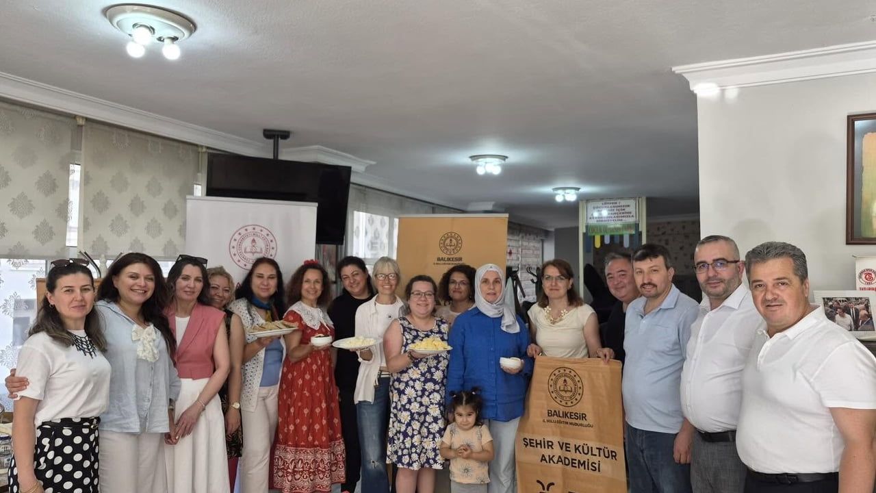 Öğretmenlere peynir-zeytin-ekmek tadım etkinliğiyle Balıkesir gastronomisi tanıtıldı