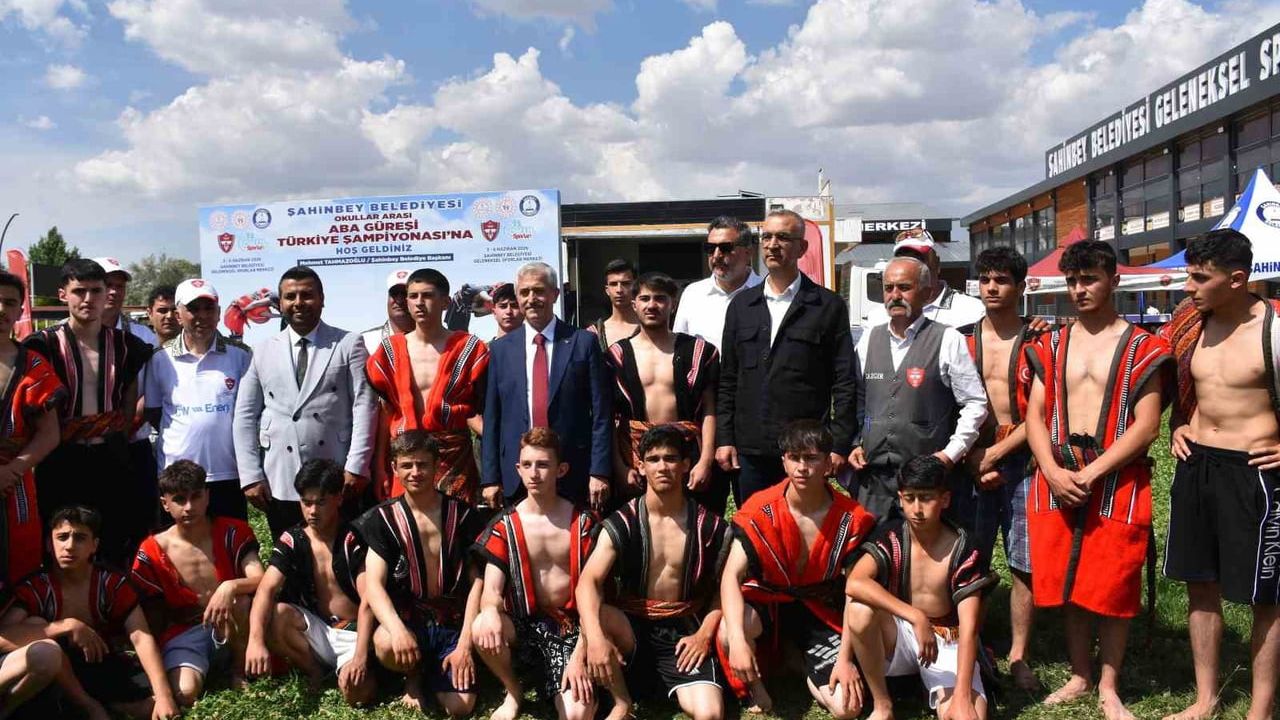 Okul Sporları Aba Güreşi Türkiye Şampiyonası Şahinbey’de başladı