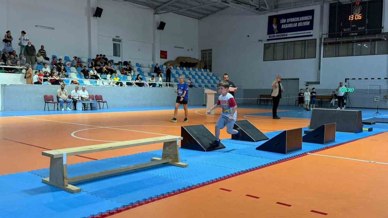 Okul sporları parkur cimnastik müsabakaları Nazilli'de yapıldı