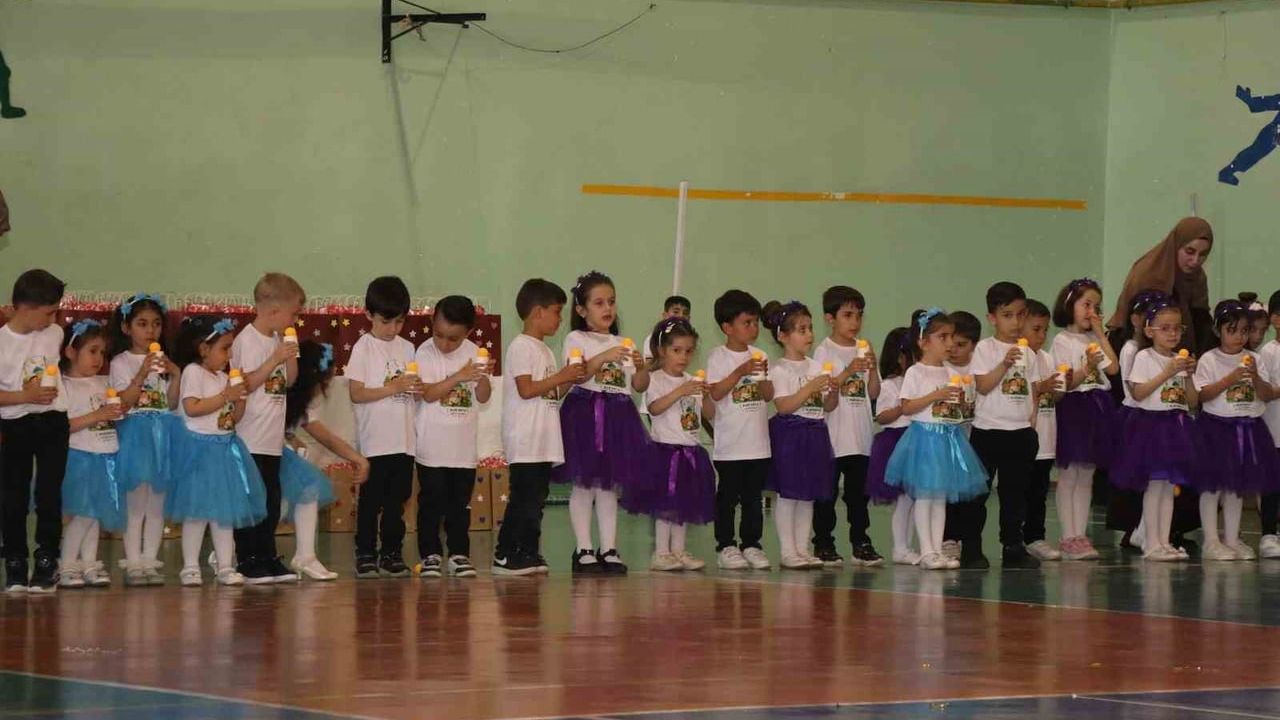 Oltu'da 4-6 Yaş Kur'an Kursu Öğrencilerinin Yılsonu Programı Yoğun Katılımla Gerçekleşti